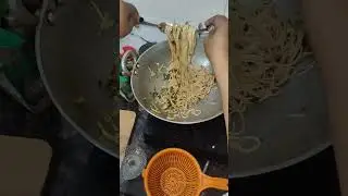 चाऊमीन रेसिपी||chowmin noodles||chowmeen||full recipe 👇👇chinese food#theindianbite#funny#chinese