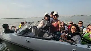 ទៅលេងផ្ទះទឹករបស់មិត្តសម្លាញ់ | Enjoy a friend's water house.