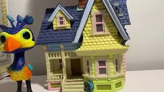 Funko Pop review : NYCC Kevin w/UP house Box Lunch Exclusive