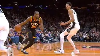 Kevin Durant cooks Victor Wembanyama with filthy crossover 🥶