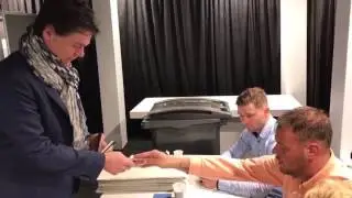 Burgemeester Depla eerste stemmers in Breda