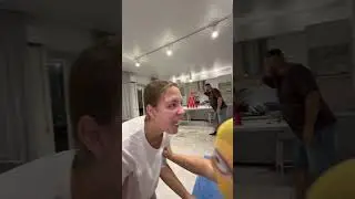 Валерия, наклонись🤣 останови время🙀