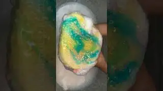 Hot water & dish soap #spongesqueezing