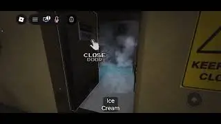 Omg i am playing ice cream shop! Horror!!