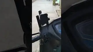 Charging mobile holder install Activa 6g