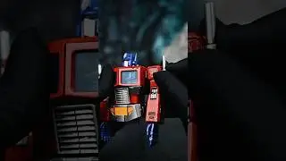Transformer Optimus Prime G1 Yolopark 🔥🔥🔥 #transformation #optimusprime #optimus #yolopark #robot