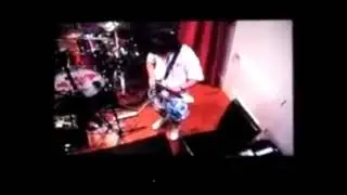 Brian May - Jamming to 'Love Is Not Real' (Hang Cool Teddy Bear Sessions, c. Autumn 2009)