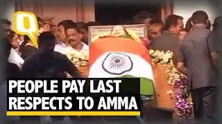 The Quint: People Pay Tributes to Jaya&rsquo;s Mortal Remains at Rajaji Hall