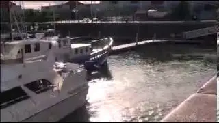 Princess 435 Motor Yacht - getting ready to go to sea