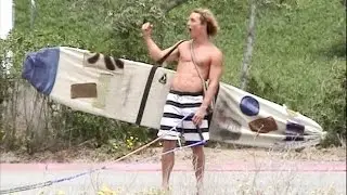 Matthew McConaughey filming Surfer Dude - BTS