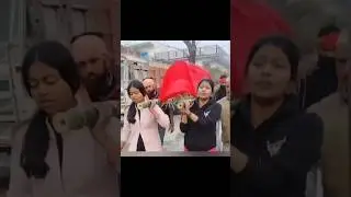 No Help: Daughters Carry Mother&rsquo;s Coffin /സഹായിക്കാൻ ആരുമില്ല, ഒറ്റപ്പെട്ട് രണ്ട് ജന്മങ്ങൾ|