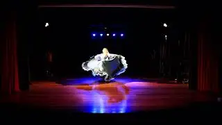 Performance dança cigana