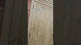 installing a side gate with lock🔐 #ytshorts #landscaping #contentcreator #uk