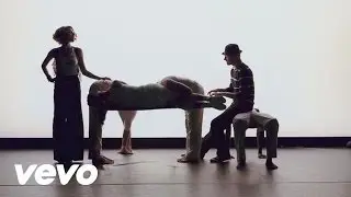 Ash Koley - Don't Let Your Feet Touch Ground