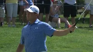 Gary Woodland rolls in a 31-footer at the Memorial