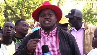 Youths in Nandi gardens, Eldoret city standing with KAPKENO
