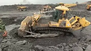 surface mining dozer The Komatsu D375A mining dozer is designed for power, stability