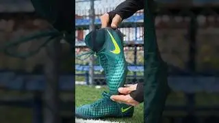 The player that comes to mind when you see these Magista is _______ ✍️ #bootsclub #nikefootball
