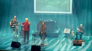 Wayfaring Stangers with Dan Cassidy,  'Imagine'.