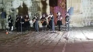 Dios nunca muere. Tuna femenil BUO