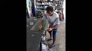 Como corta  vidro aramado