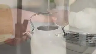 Swan Retro Traditional Kettle