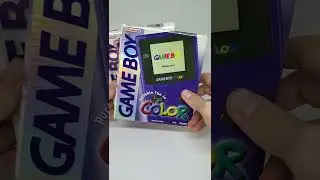 HOLOGRAPHIC GAME BOY COLOR BOXES!