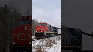 IC 2722 C44-9W leads CN M303 north