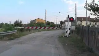 Passaggio a livello di via Bosca in HD - Classe (RA) p.2 // Level Crossing