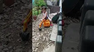 pwede naak mag contractor ky myda kuna backhoe operator 😆&hearts;️
