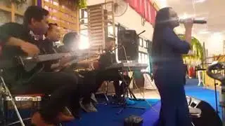 Lagi Syantik covered by Detik Band. Wedding Band Semarang