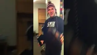 Shoe wine opener