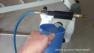 Tip for mixing powdered cleaning solutions