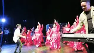 A DANZAR FUEGO Y ESPADA EN VIVO JUNTO A BARAK