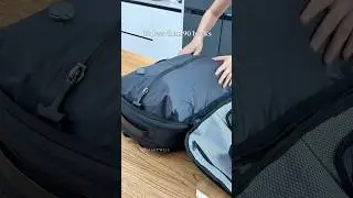 This vacuum compression backpack is under 90 bucks,total travel essential!#TravelHack