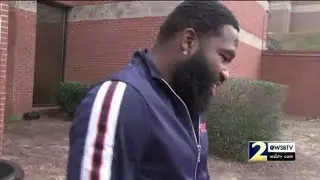 Crazy Truth Behind: Adrien Broner going Crazy and begging for Floyd Attention