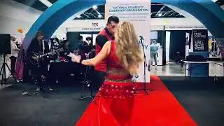 DANCING DUO