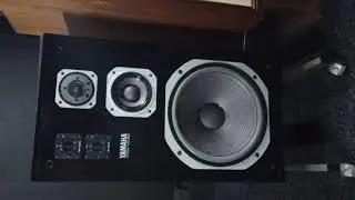 Yamaha ns-590