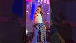 Unforgettable performance by Sarah Geronimo during Uniqlo's Holiday Celebration #SarahGeronimo