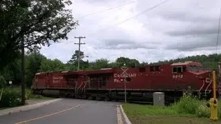 CP 8737 at Parry Sound (10JUL2013)