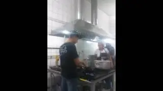 Logan z cosinheiro😂😂😂
