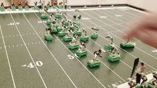 Gilbert Gardner shuts down the Bears' running attack on 1st down!
