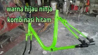 Cat warna hijau ninja kombinasi hitam rangka sepeda minion