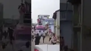 KTR fell off from election campaign vehicle during rally #ktr #kcr