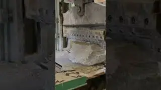Big splits on the large guillotine! #delgadostone #buildingmaterial #manufacturing #production