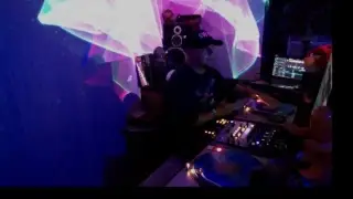 LIVE FROM ROCKET CITY! Tryptone & Bakteria