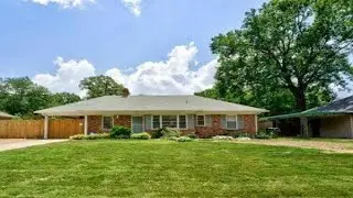 1694 S WHITE STATION, Memphis, TN Presented by Melissa Thompson.
