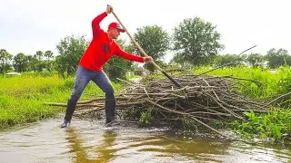 A Little Action For Society​ Remove Floating Plants Flow Clogged On Massive Dam Drain After Rain