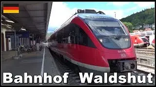 Bahnhof Waldshut mit Tankstelle für Triebwagen und Schweizer Gleis / Deutschland