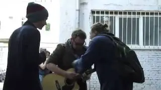 Радиопешка во дворе театра Doc. - Dark Force